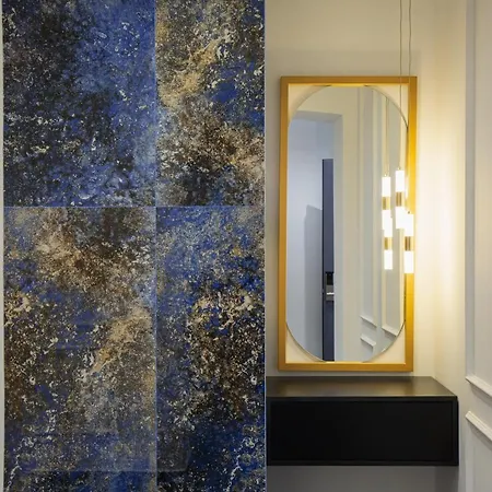 Apartment Lit Tirana