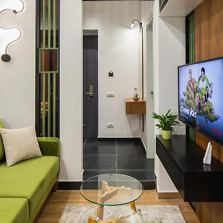 Lit Apartments, Jacuzzi * Tirana