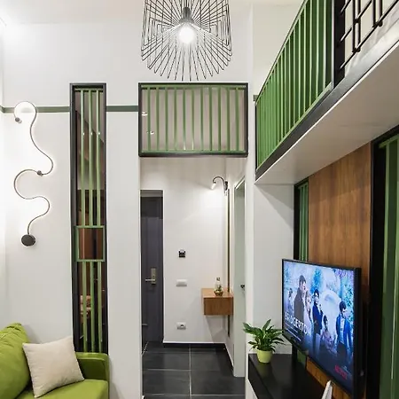 Lit Apartments, Jacuzzi 티라나