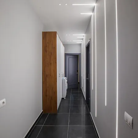 Lit Apartments, Jacuzzi * Tirana